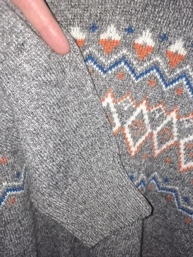 Urban Pipeline Gray Orange and Blue Drew Neck Sweater Size‎ Large